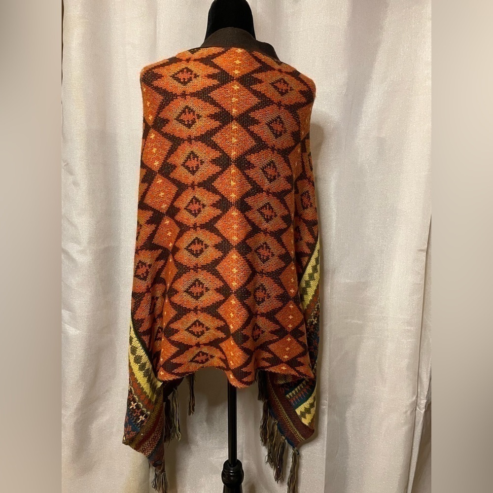 SIERRA FRINGE PONCHO. One size​​​​​​​​​​​​​​​​​​​​​​​​​​ - Picture 2 of 13